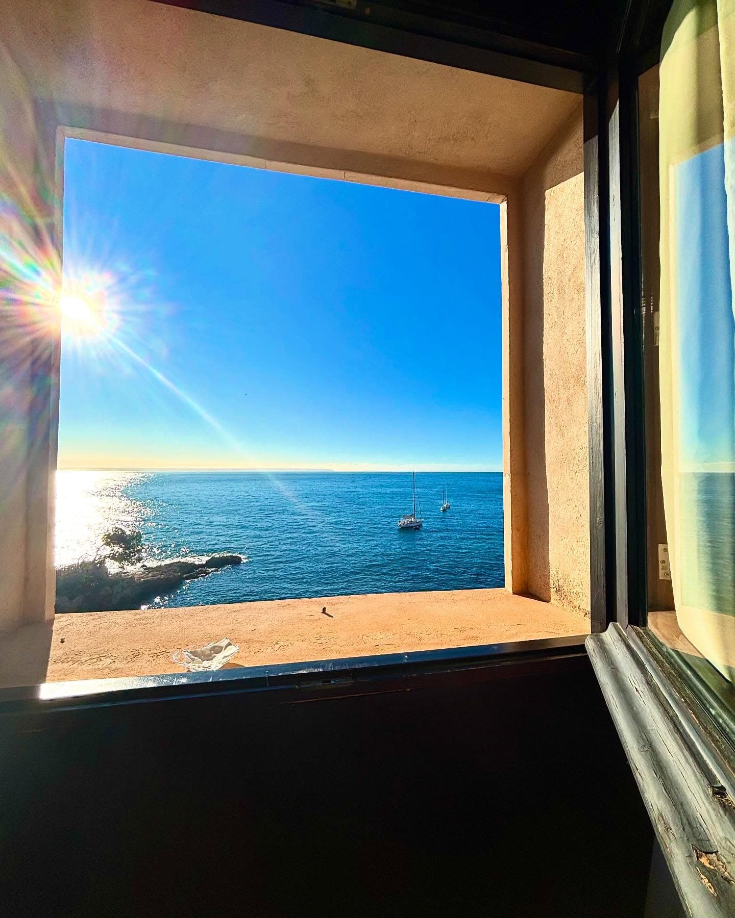 Studio post DHGBO3ZRTf4